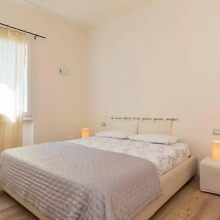 Stylish Flat 400 Mt From The Beach *
